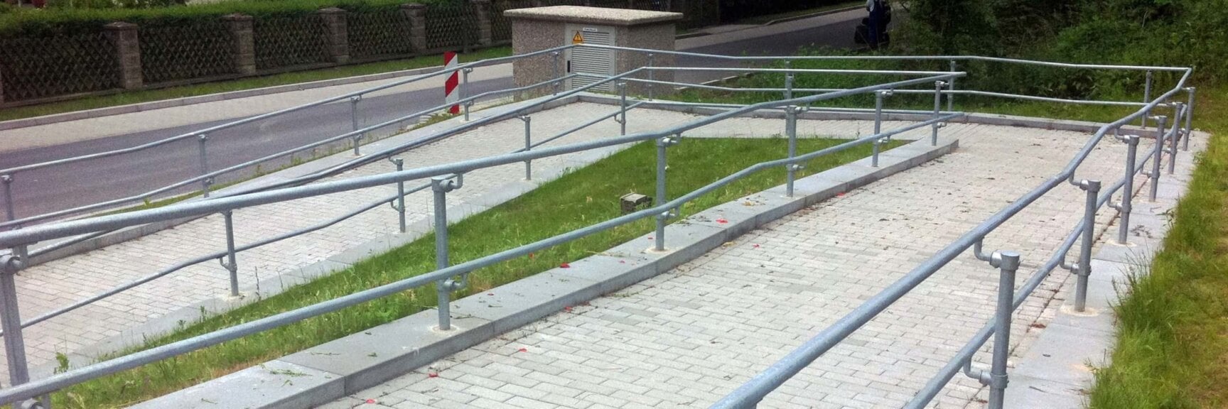 ADA Ramp Railing - ADA Handrail - Railing | Simplified Building