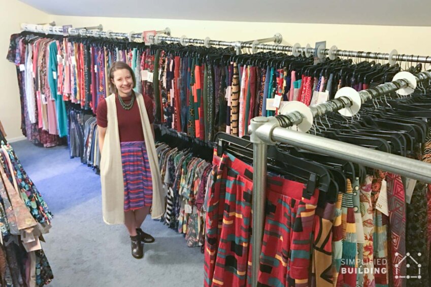 Custom Retail Clothing Racks for an Independent Fashion Consultant