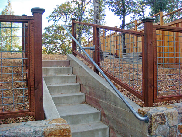 Backyard Steps Handrail