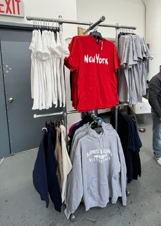 Retail Clothing Rack to Display Multiple Types of Clothing