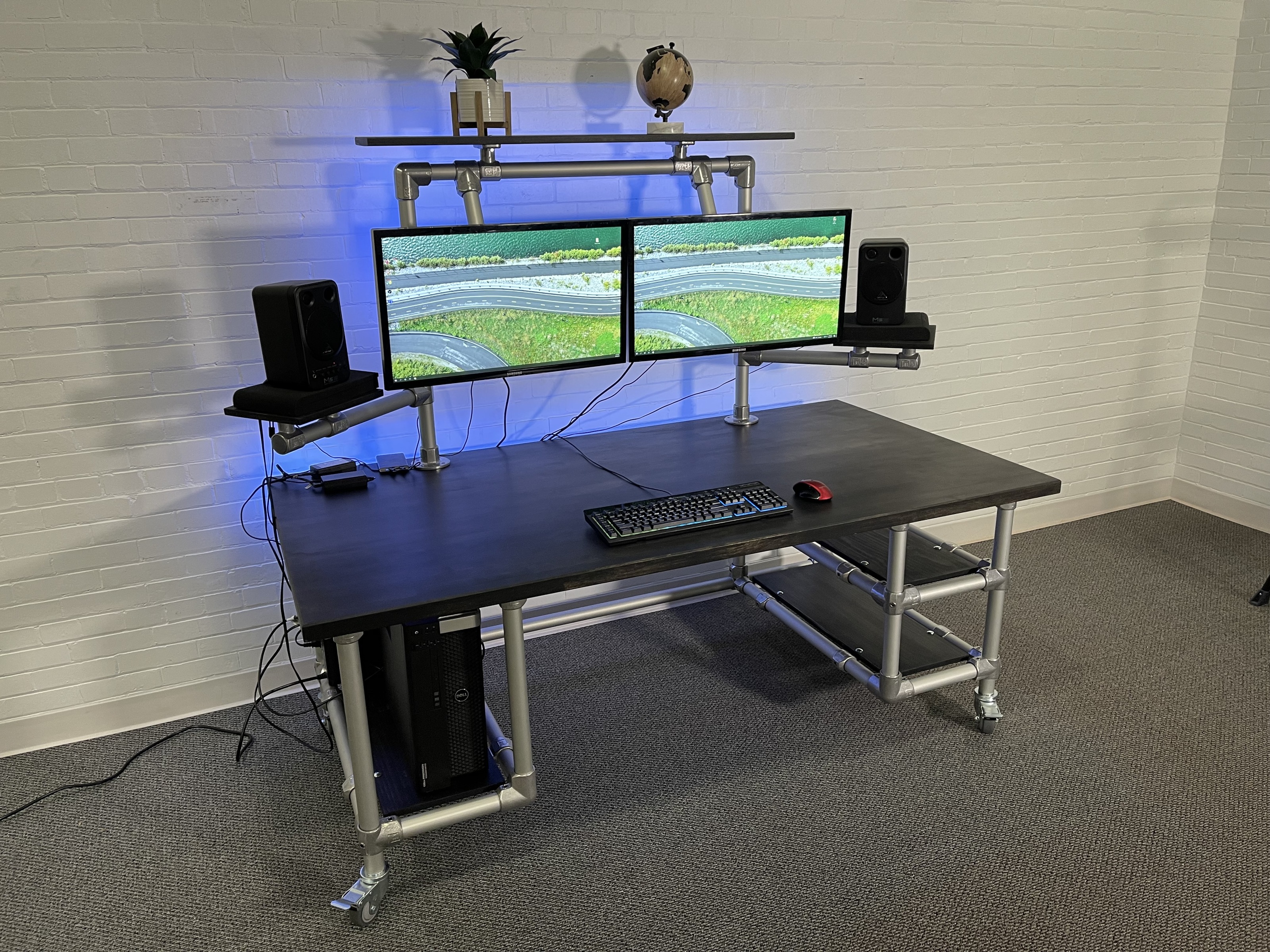 ultimate desk