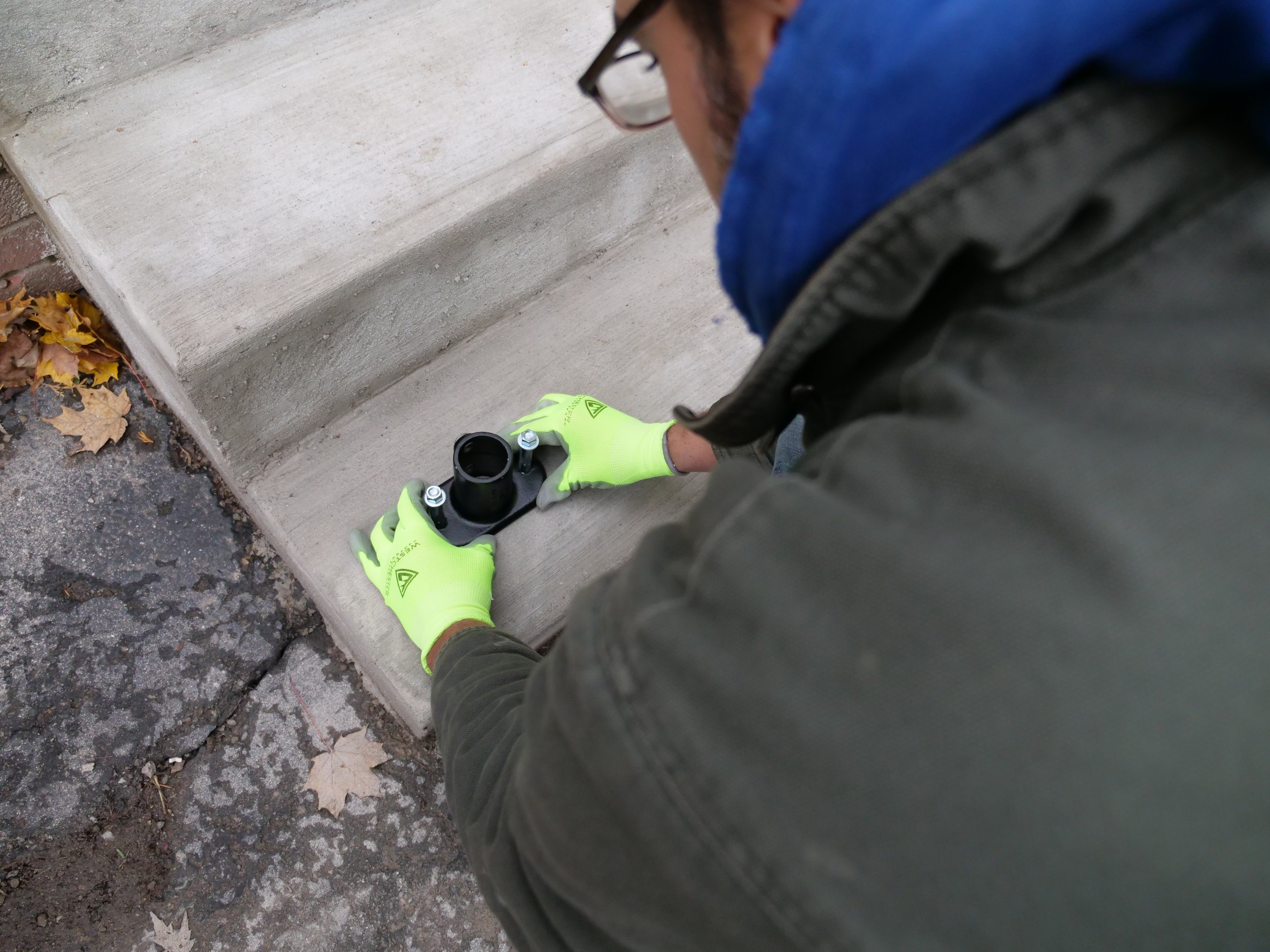 Attaching Flanges to Outdoor Steps