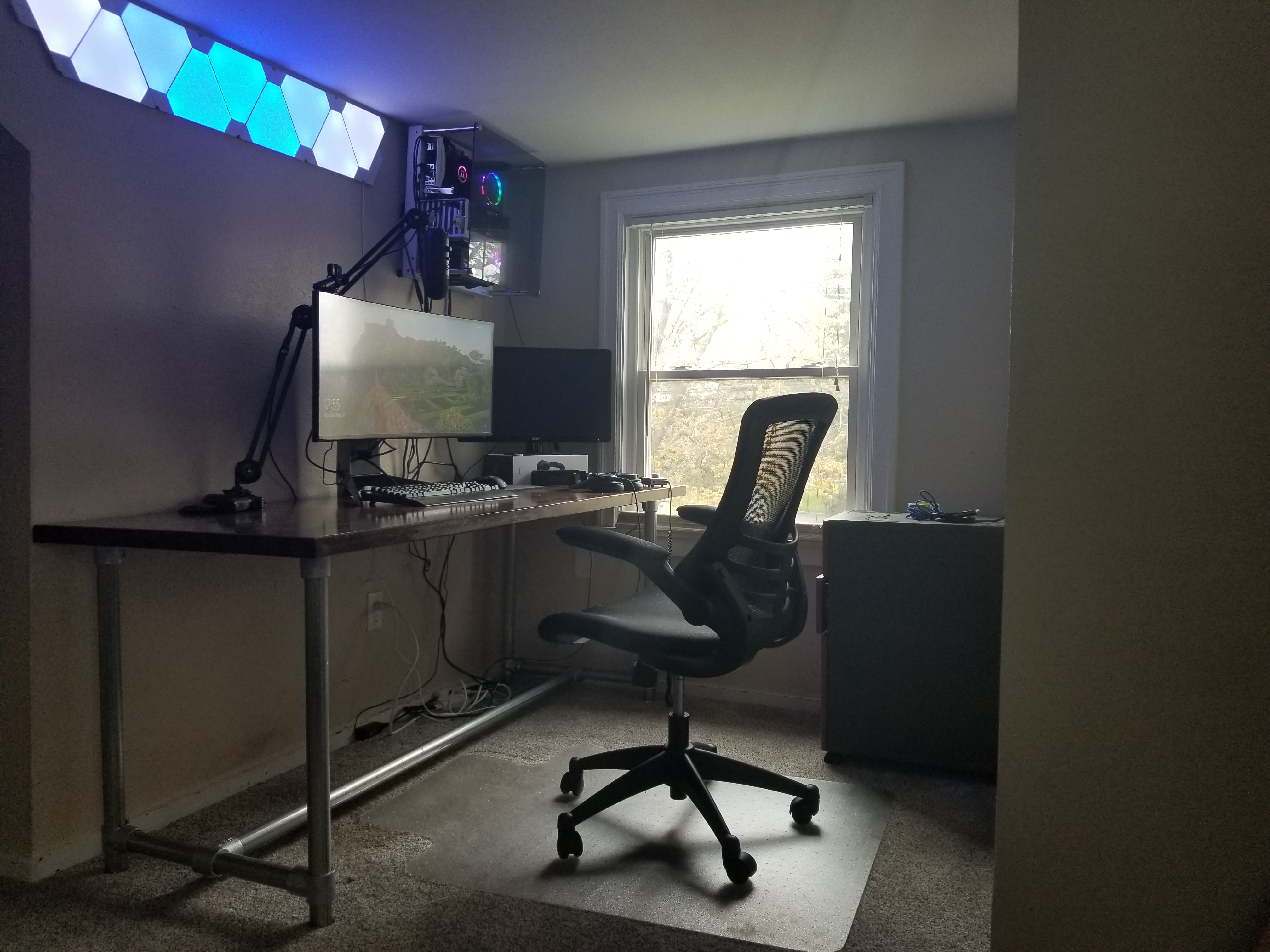 Elegant Computer Desk