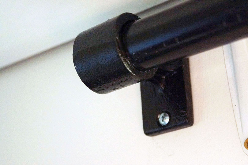 Adjustable Curtain Rod Fitting - Close Up