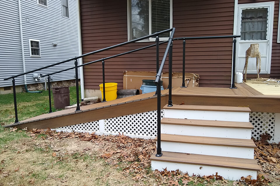 Railing for Porch with Ramp