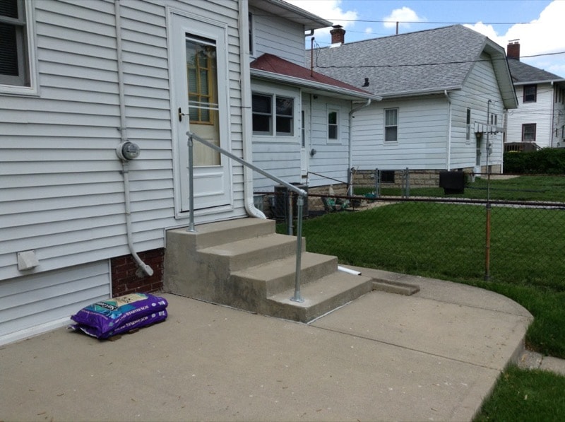 Backyard Steps Handrail