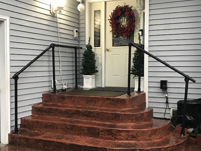 Custom Outdoor Stair Landing Railing