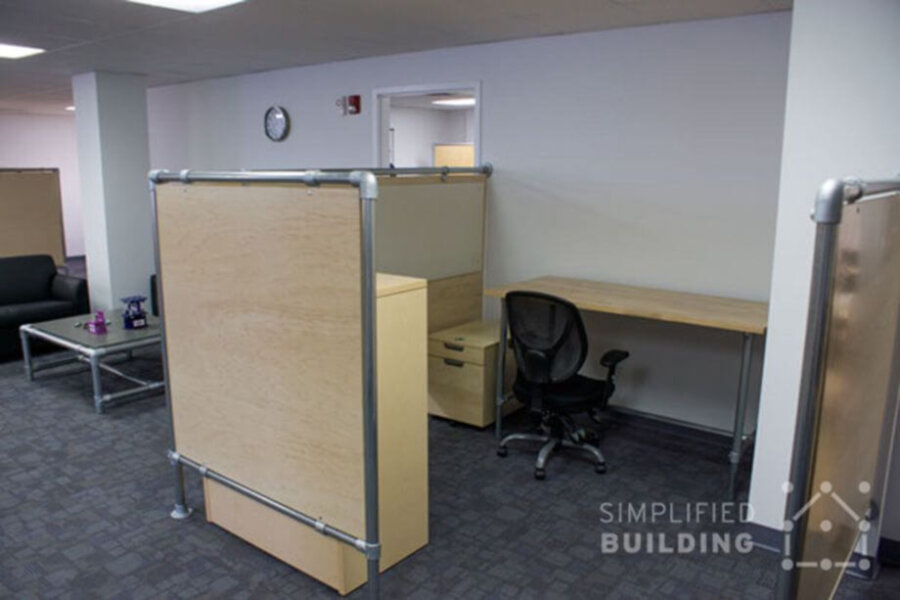 desk divider made of kee klamp